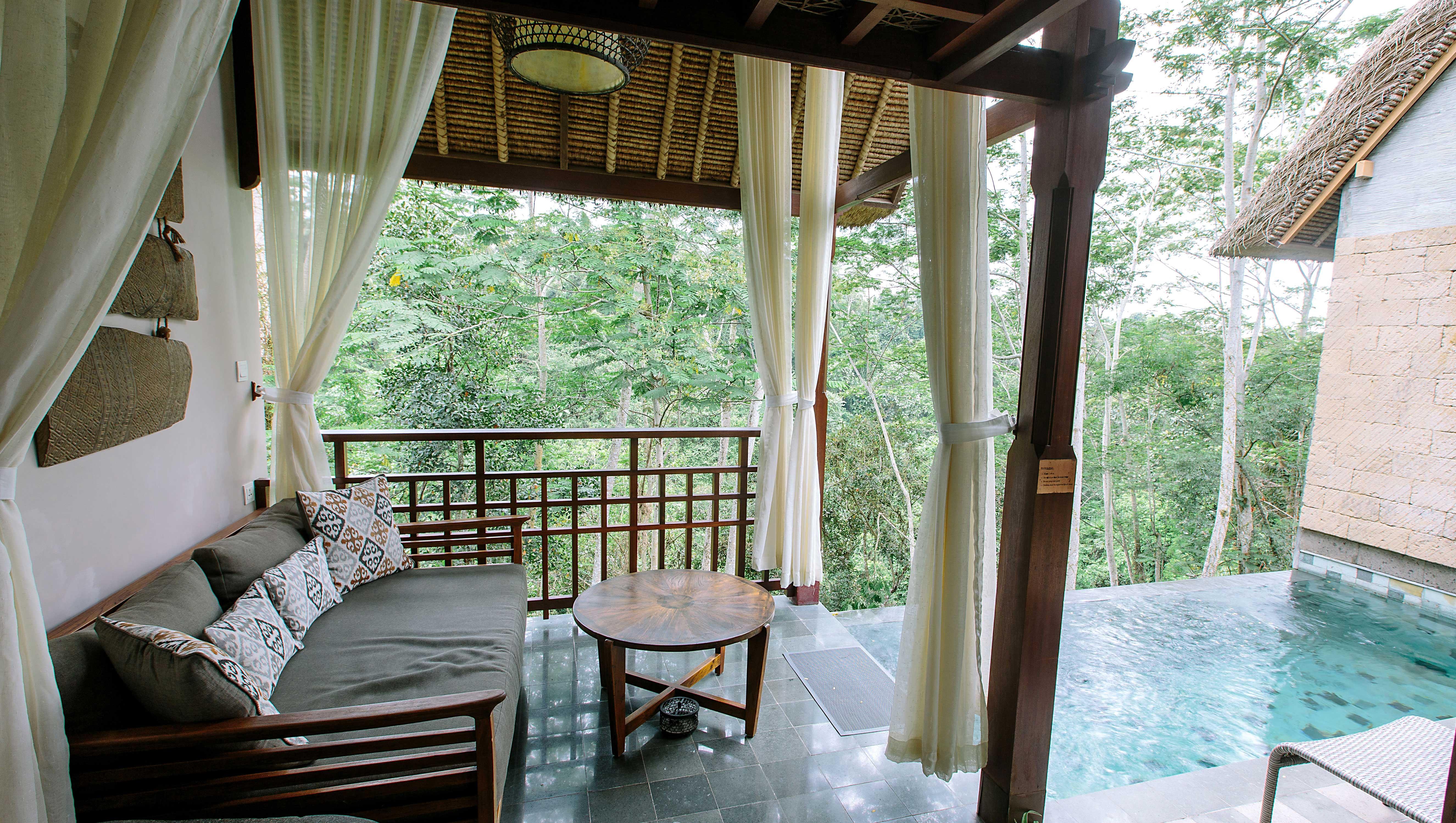 Tejaprana Resort & Spa Ubud  Luaran gambar A view of the pool at the resort