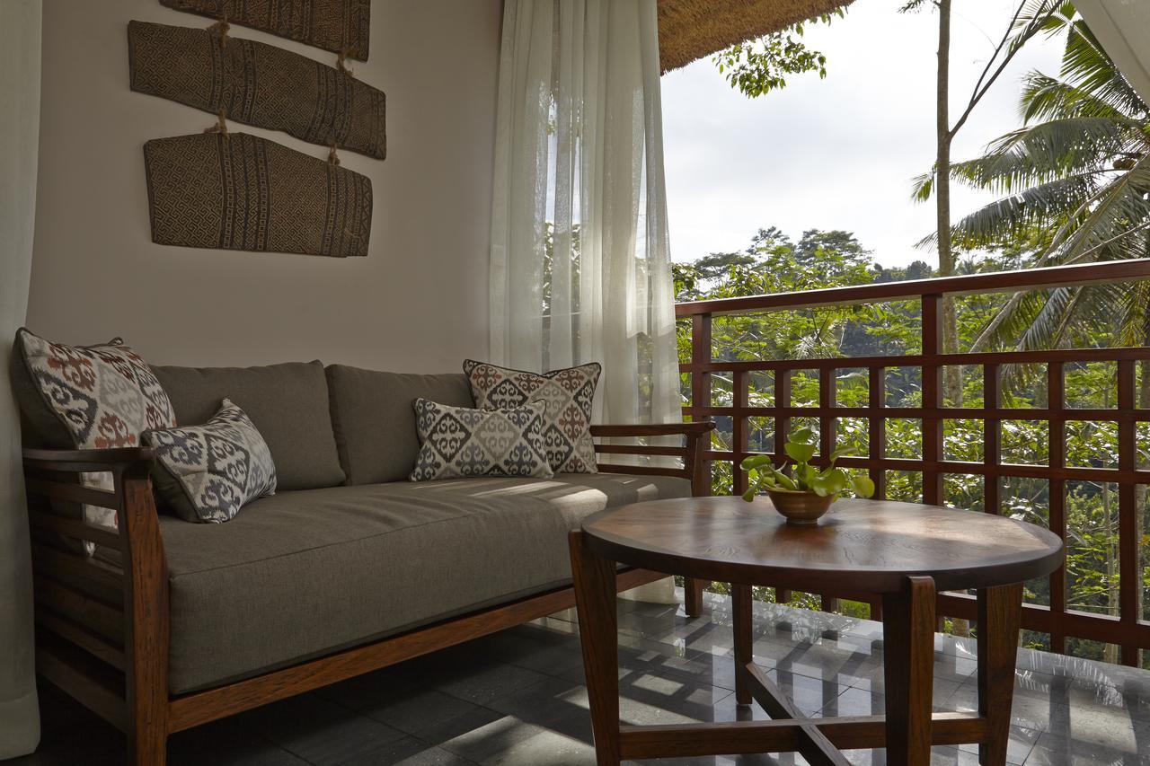 Tejaprana Resort & Spa Ubud  Luaran gambar A living room in a villa at the resort